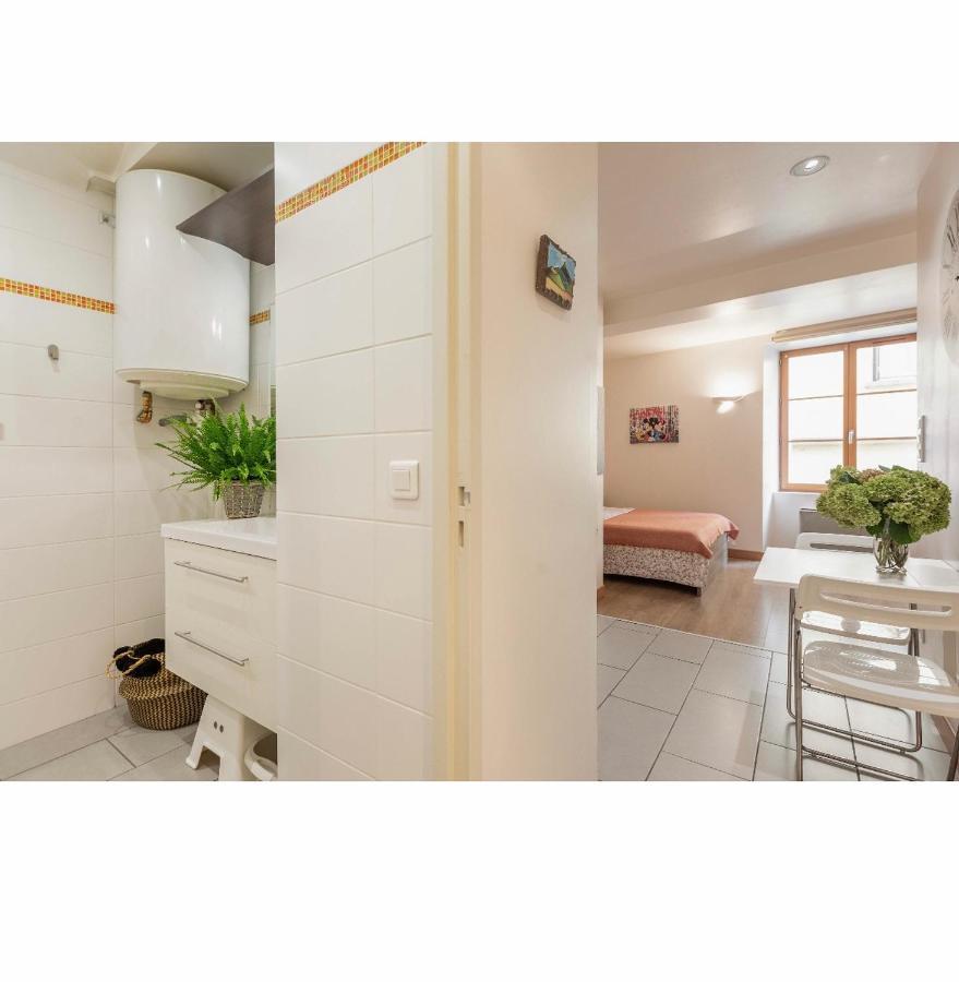 Location F1 Neuf Centre Historique Riom Apartment Ngoại thất bức ảnh